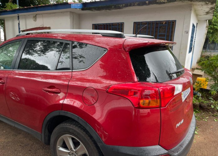 RAV4 SUV - AA5066